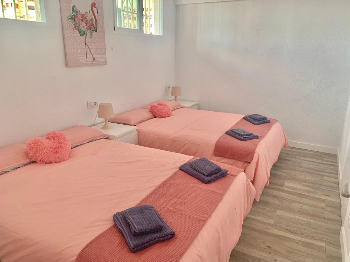 Pink Beach 베니돔 외부 사진